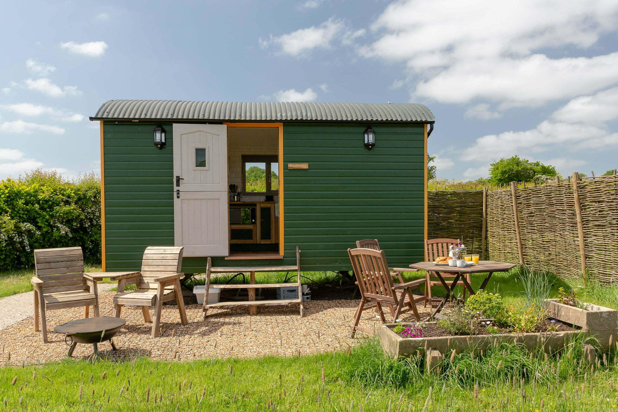 Shepherds Hut - Romney